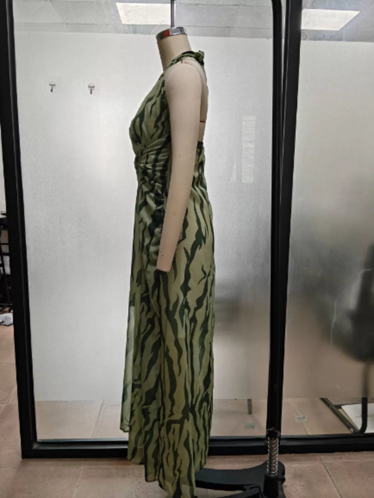 Animal-print maxi dress, green mannequin side