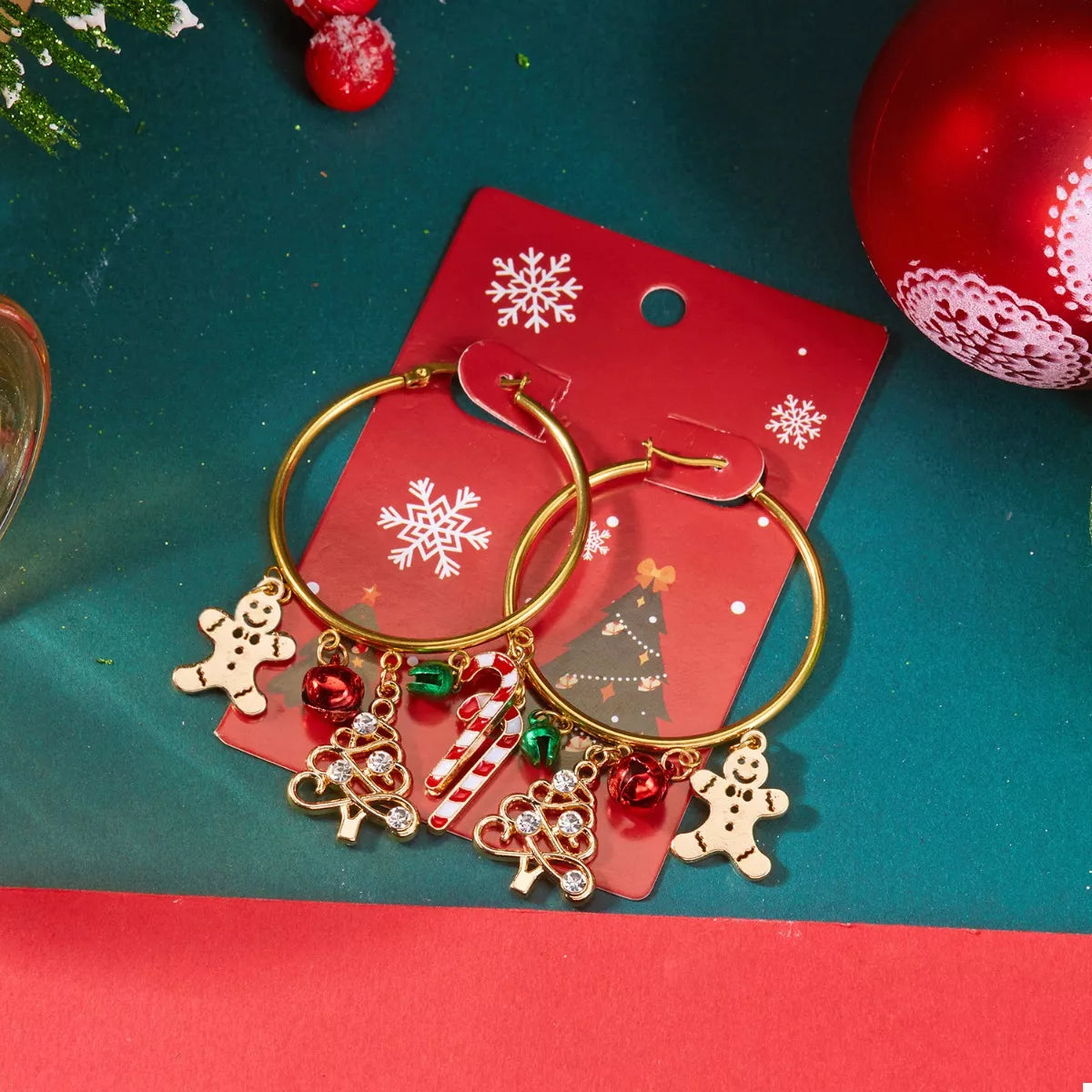Trendsi Christmas Theme Hoop Earrings -