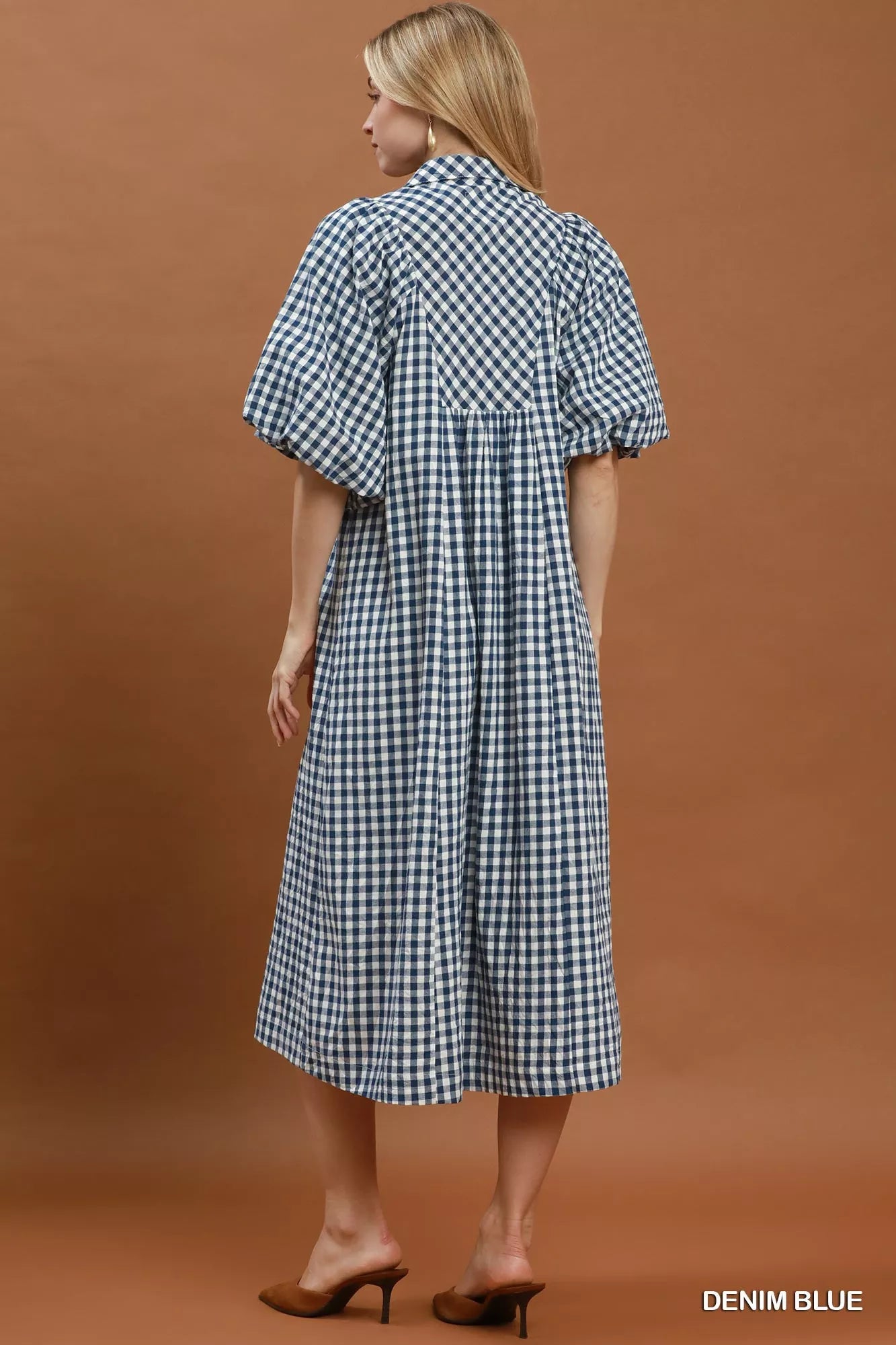 Women's apparel – product view 3