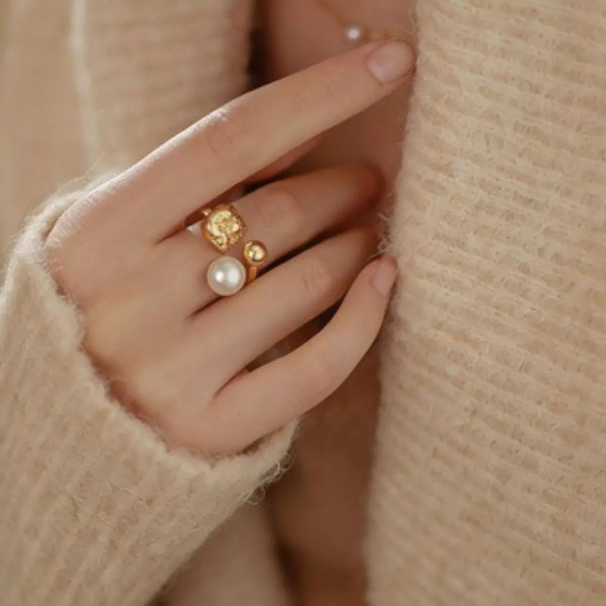 Trendsi 18K Gold-Plated Pearl Open Ring -