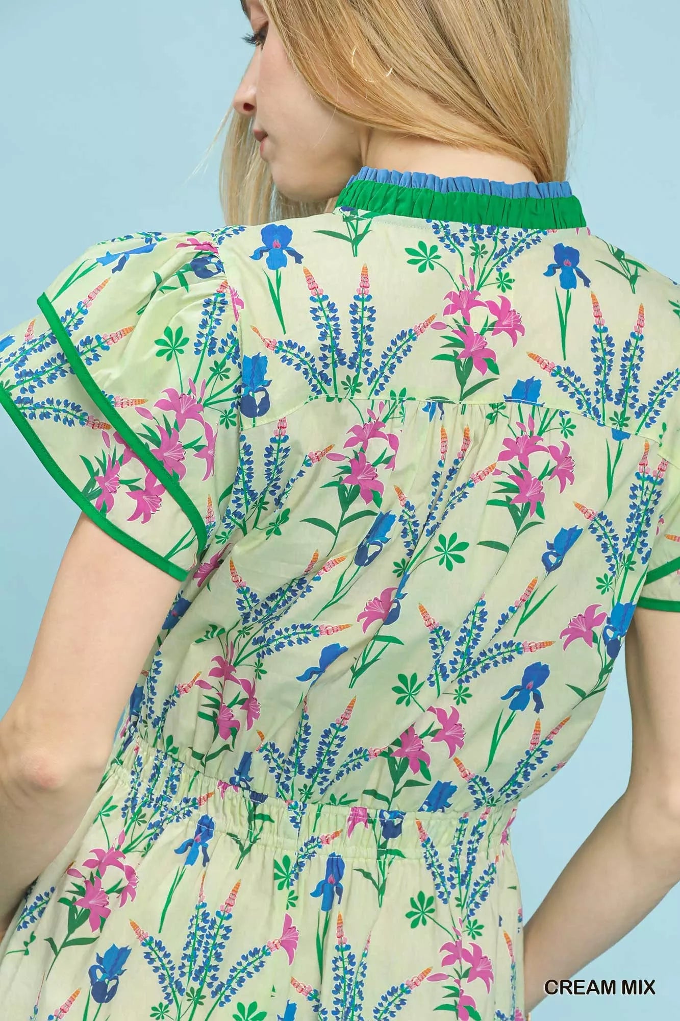 Women's apparel – product view 5