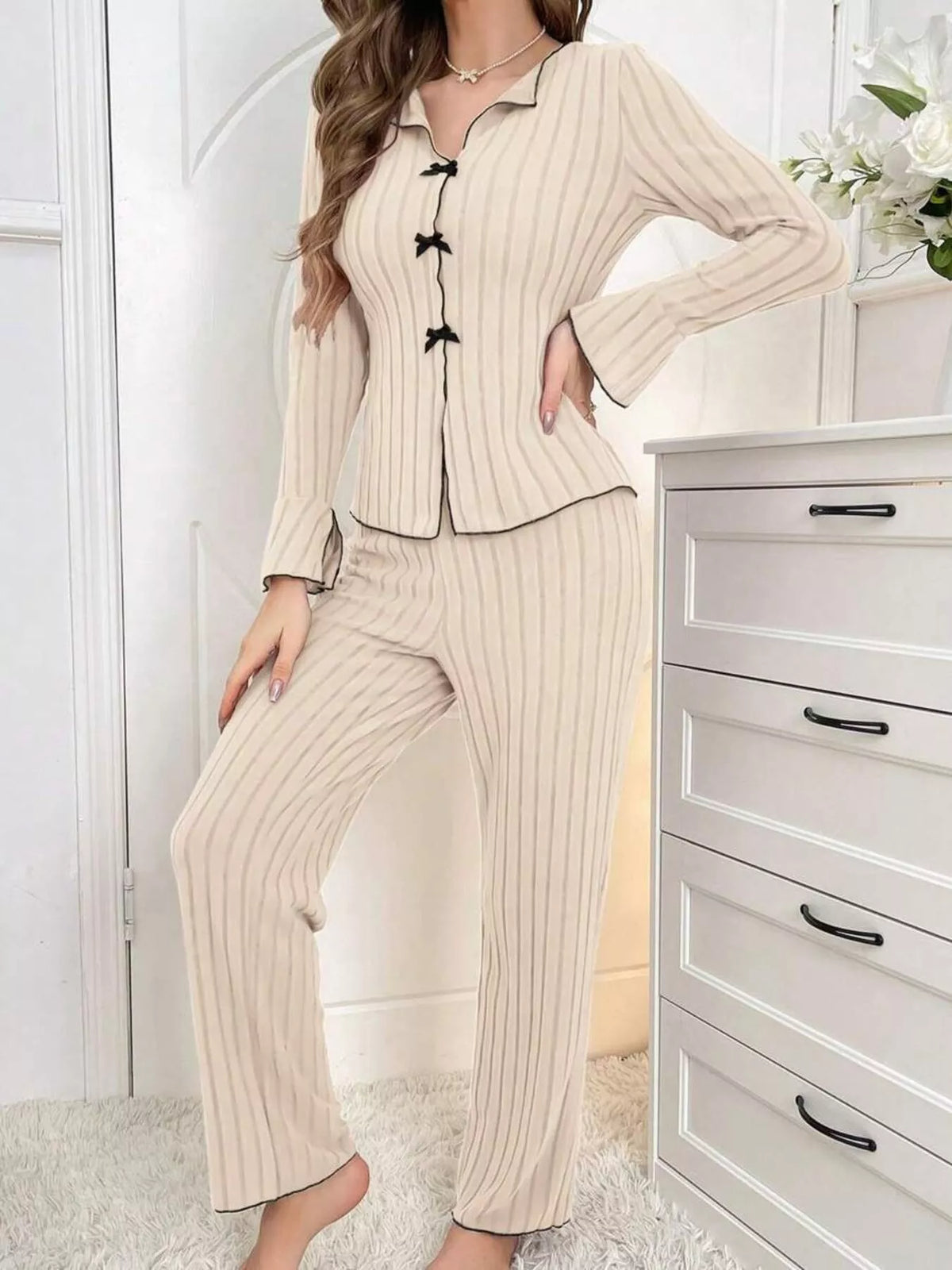 Women's Contrast Bow Detail Top and Pants Lounge Set in Off-white, alternate view
