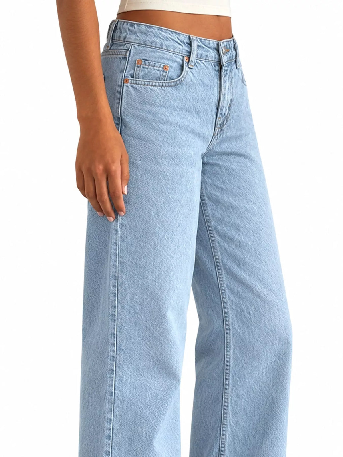 Wide-Leg Vintage Wash Jeans in light blue, front view