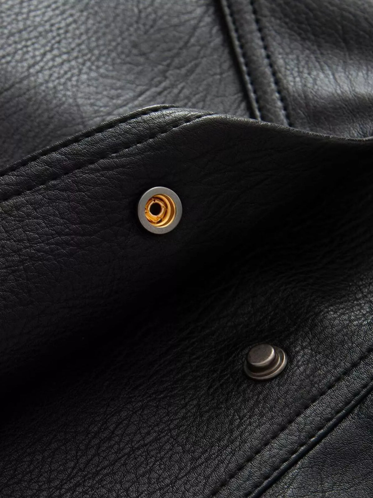 Collared long sleeve jacket, construction and design details
