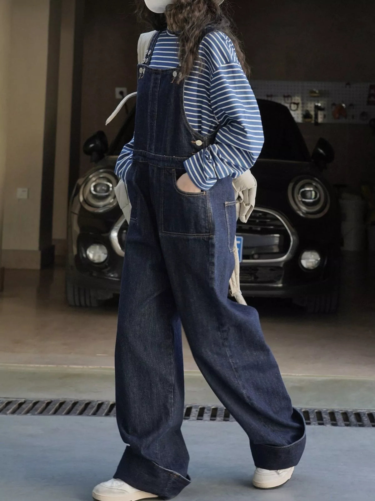 Women's Vintage Dark Wash Wide-Leg Denim Overalls in dark blue — side view