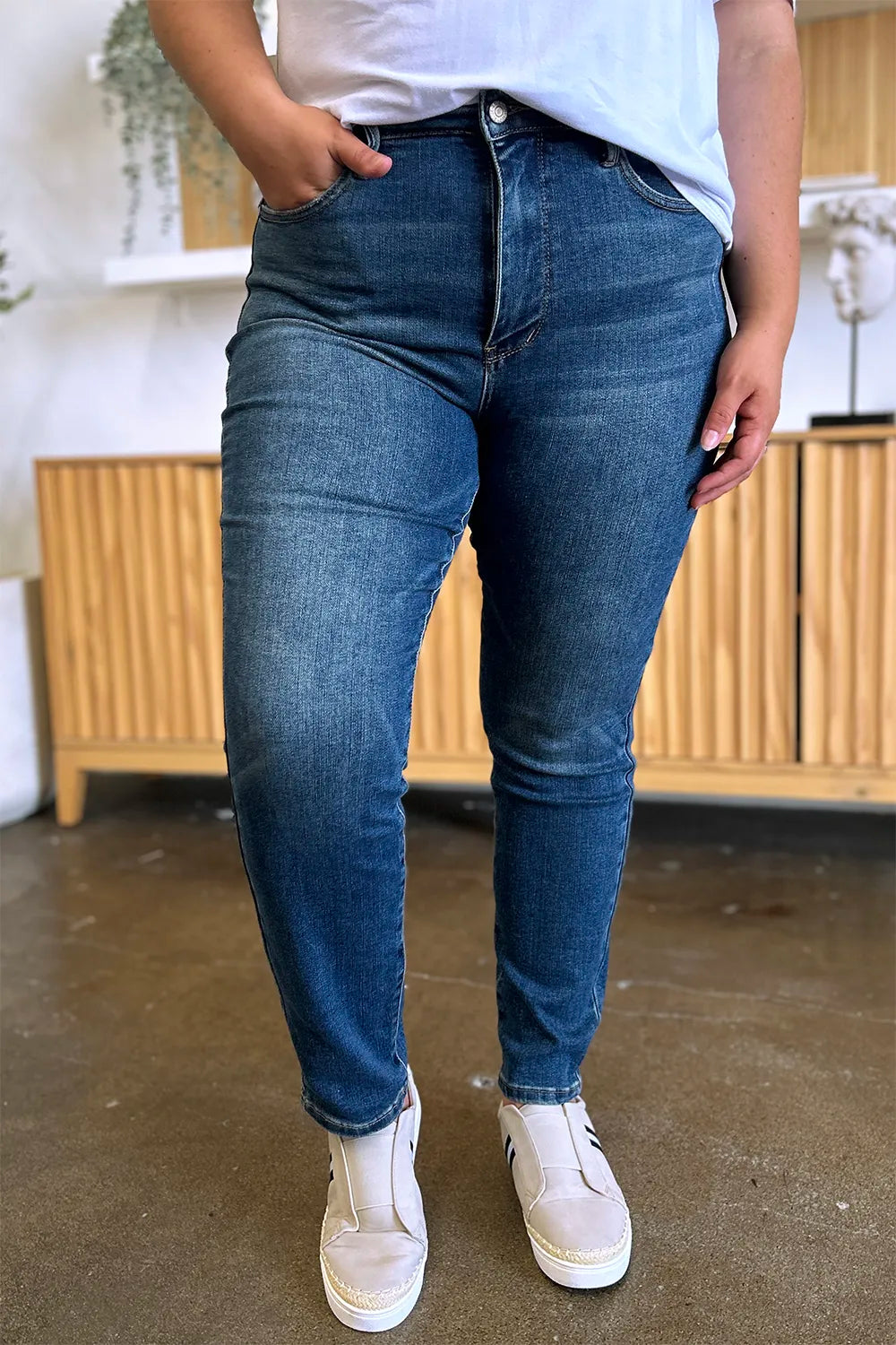 Women's jeans – product view 1