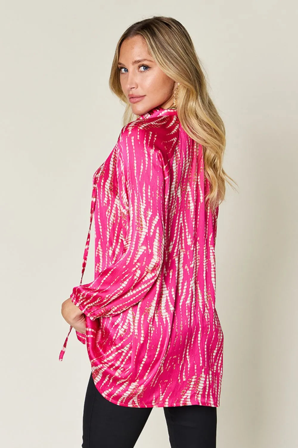 Women's apparel – product view 4