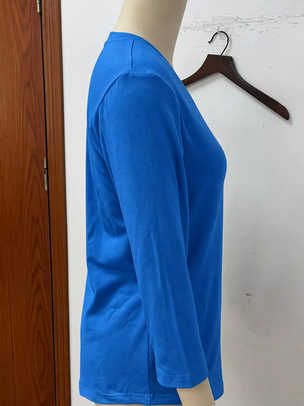 Blue v-neck half sleeve t-shirt, detail view