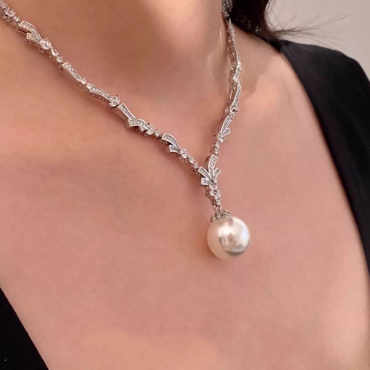 Trendsi Zircon Pearl Pendant Necklace -