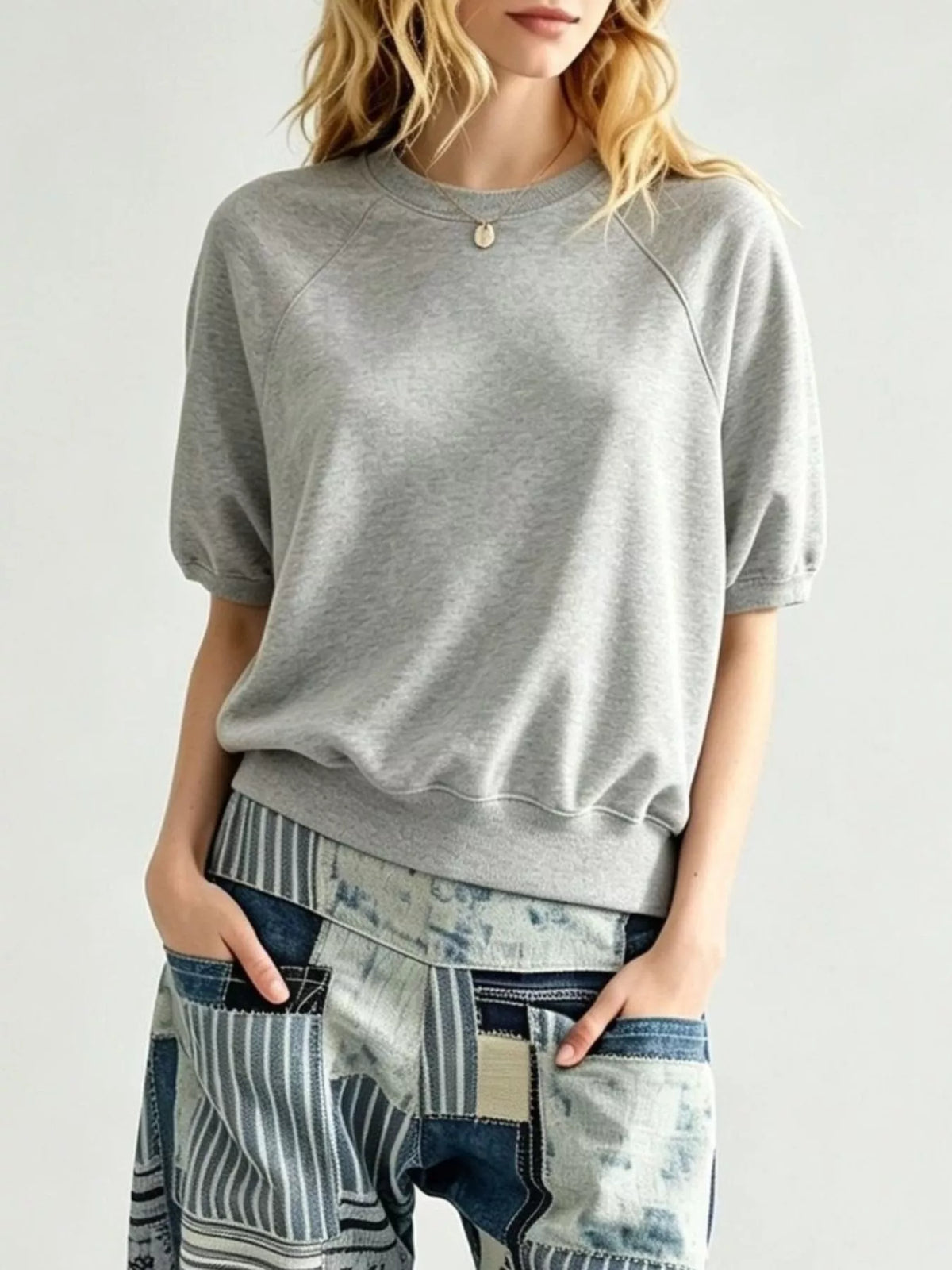 Women's Raglan Short-Sleeve Sweatshirt in gray — front view