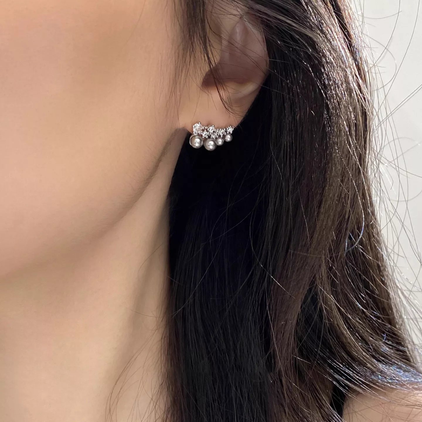 Trendsi Alloy Pearl Cluster Earrings -