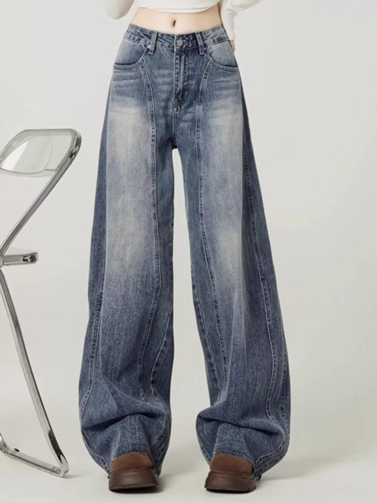 Vintage Wide-Leg Jeans in vintage blue