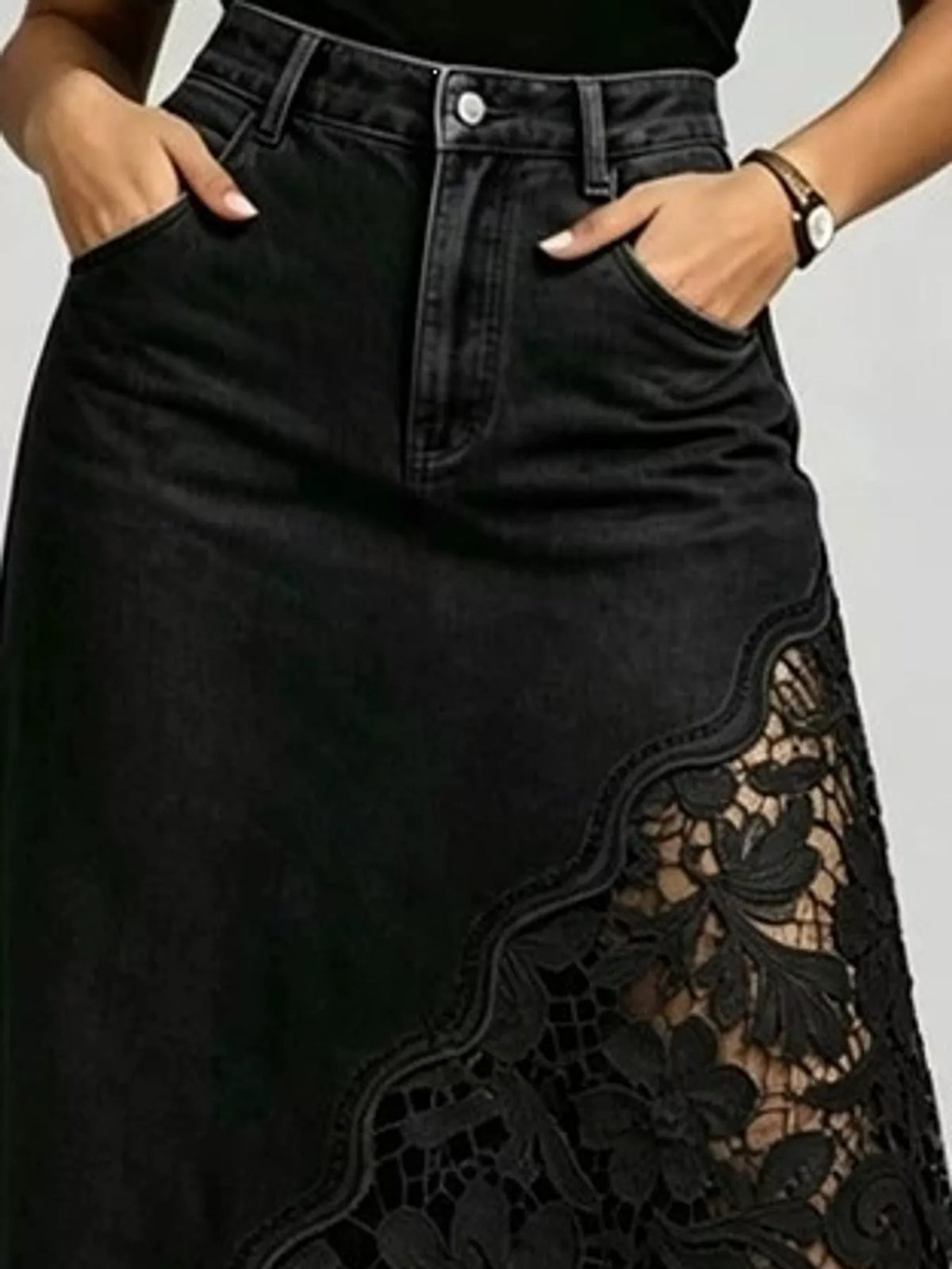 Lace-panel denim skirt, black waist and lace panel
