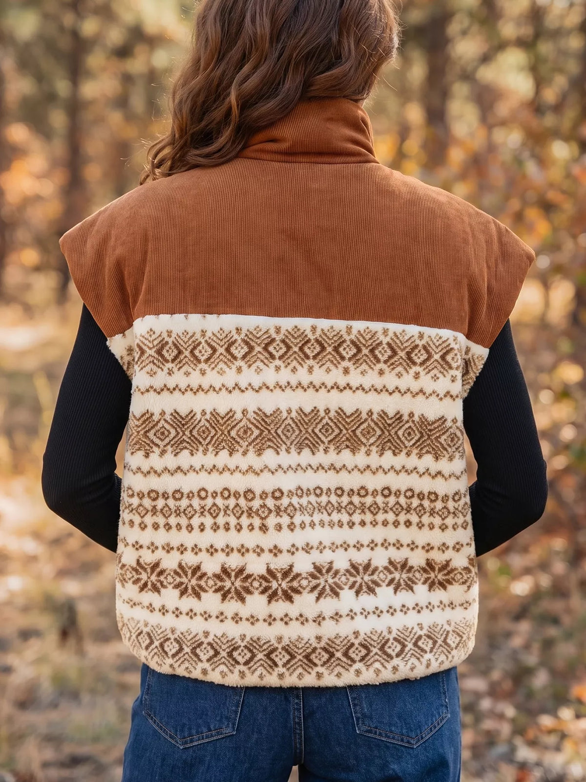 Geometric fleece vest, back