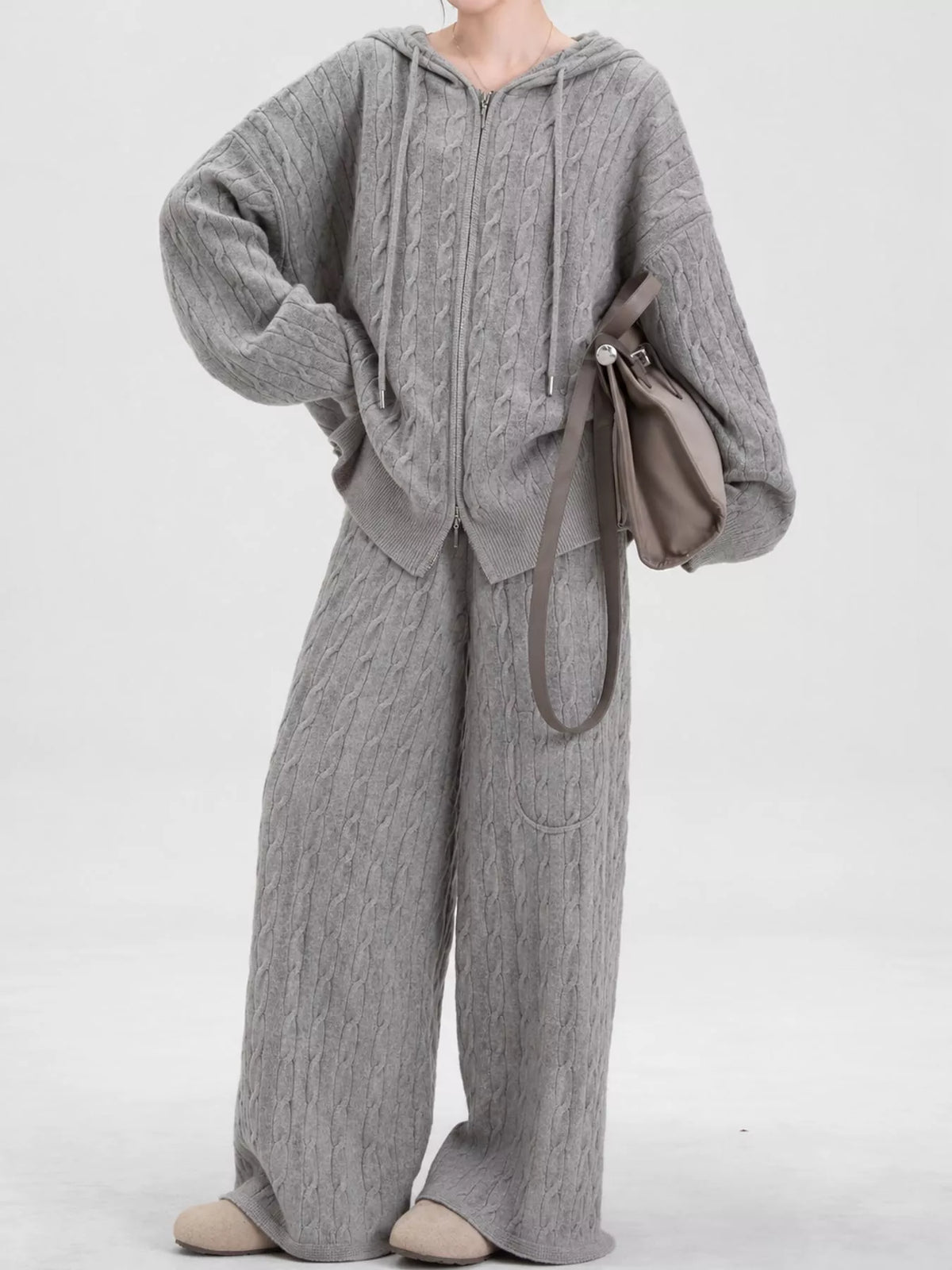 Cable-knit cardigan and pants set, light gray front