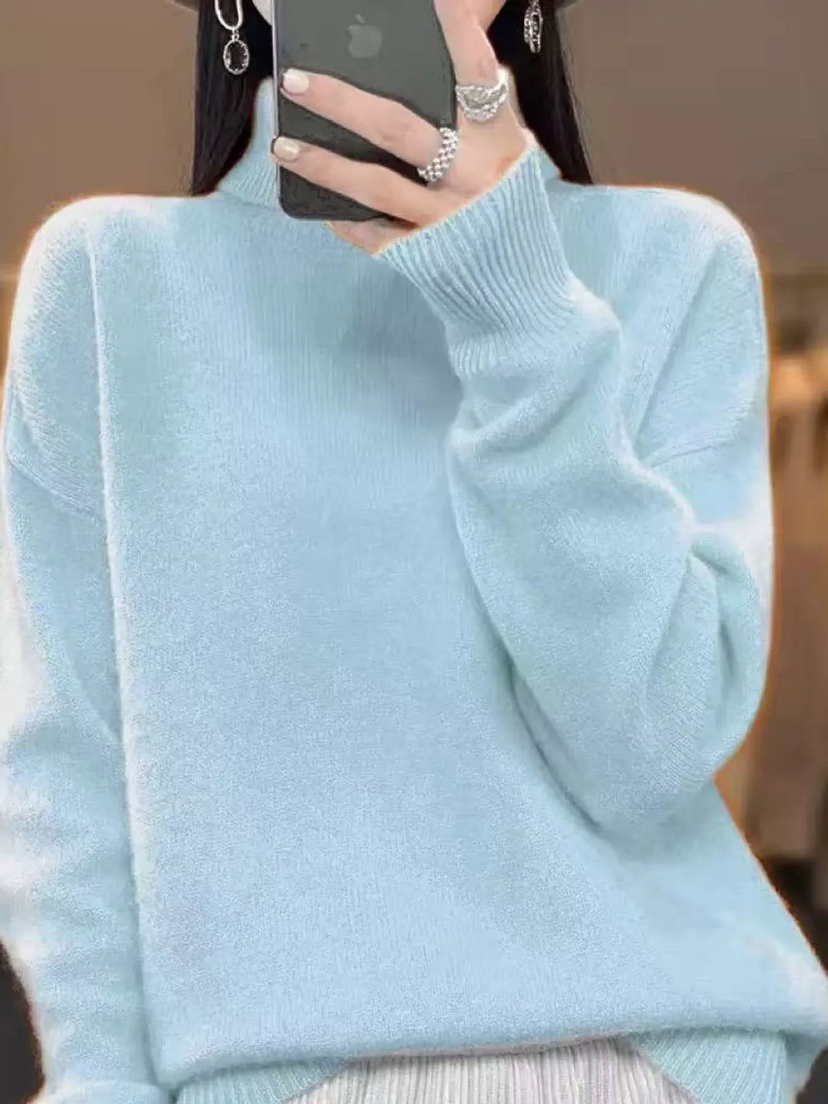 Turtleneck sweater, light blue front