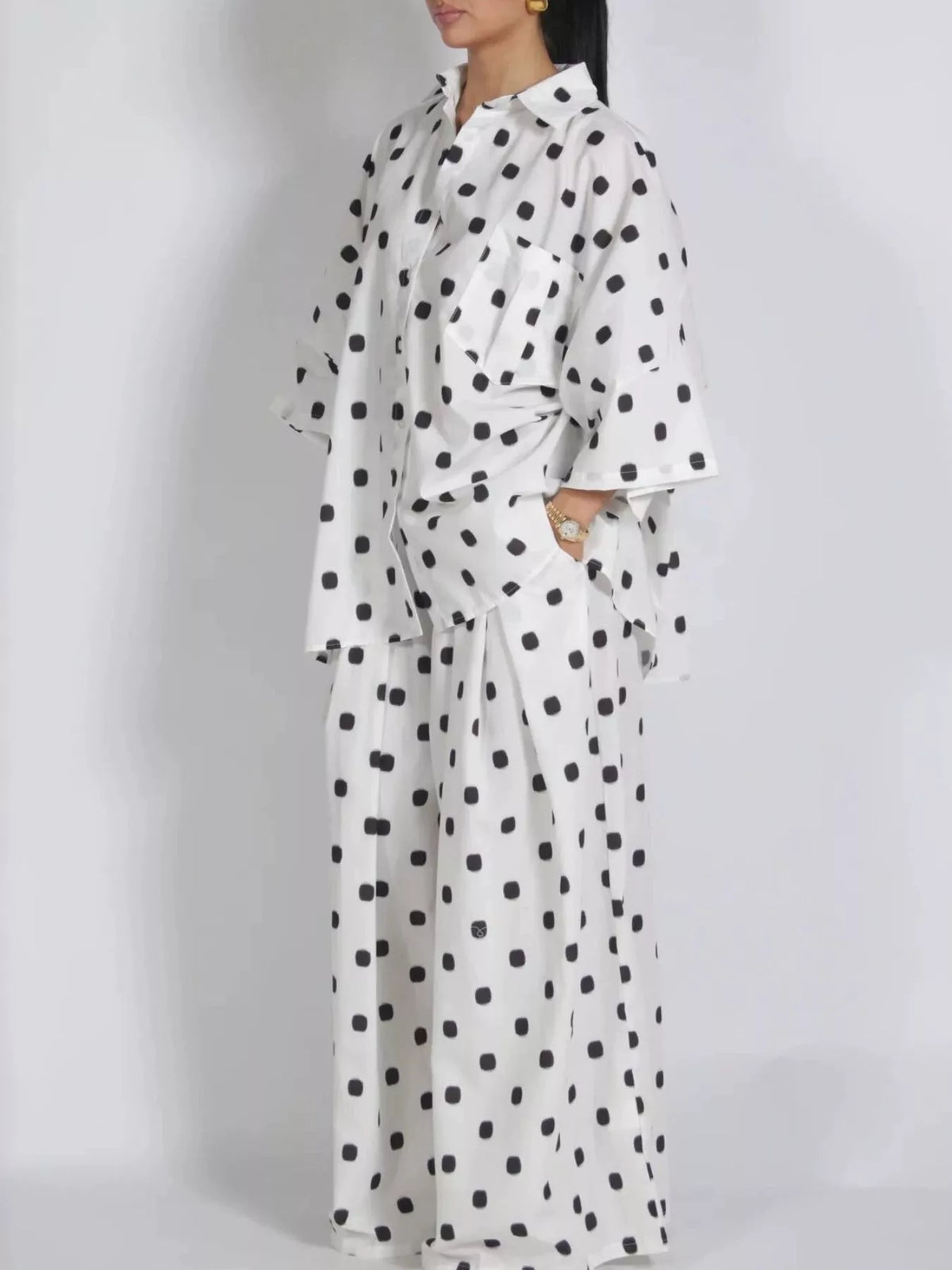 Collared 3/4 sleeve outfit set, front view on model