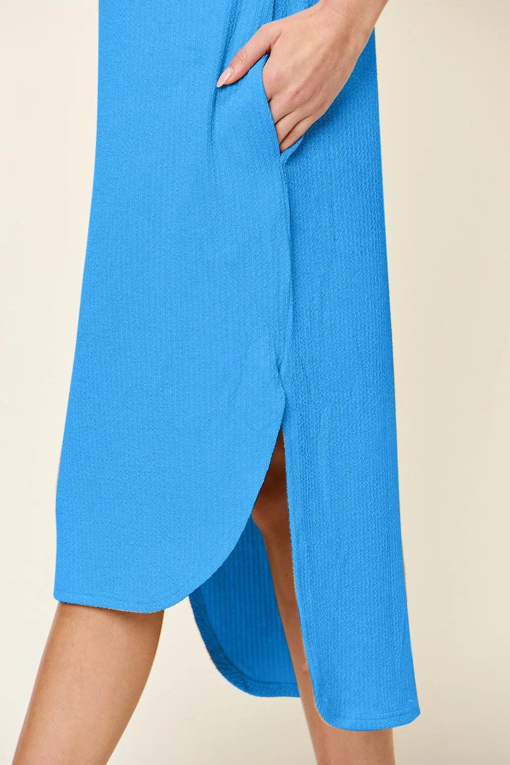 Women's apparel – product view 4