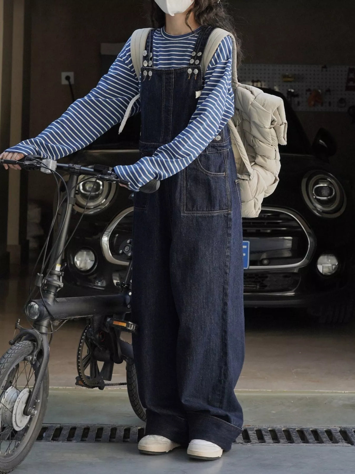 Women's Vintage Dark Wash Wide-Leg Denim Overalls in dark blue — front view
