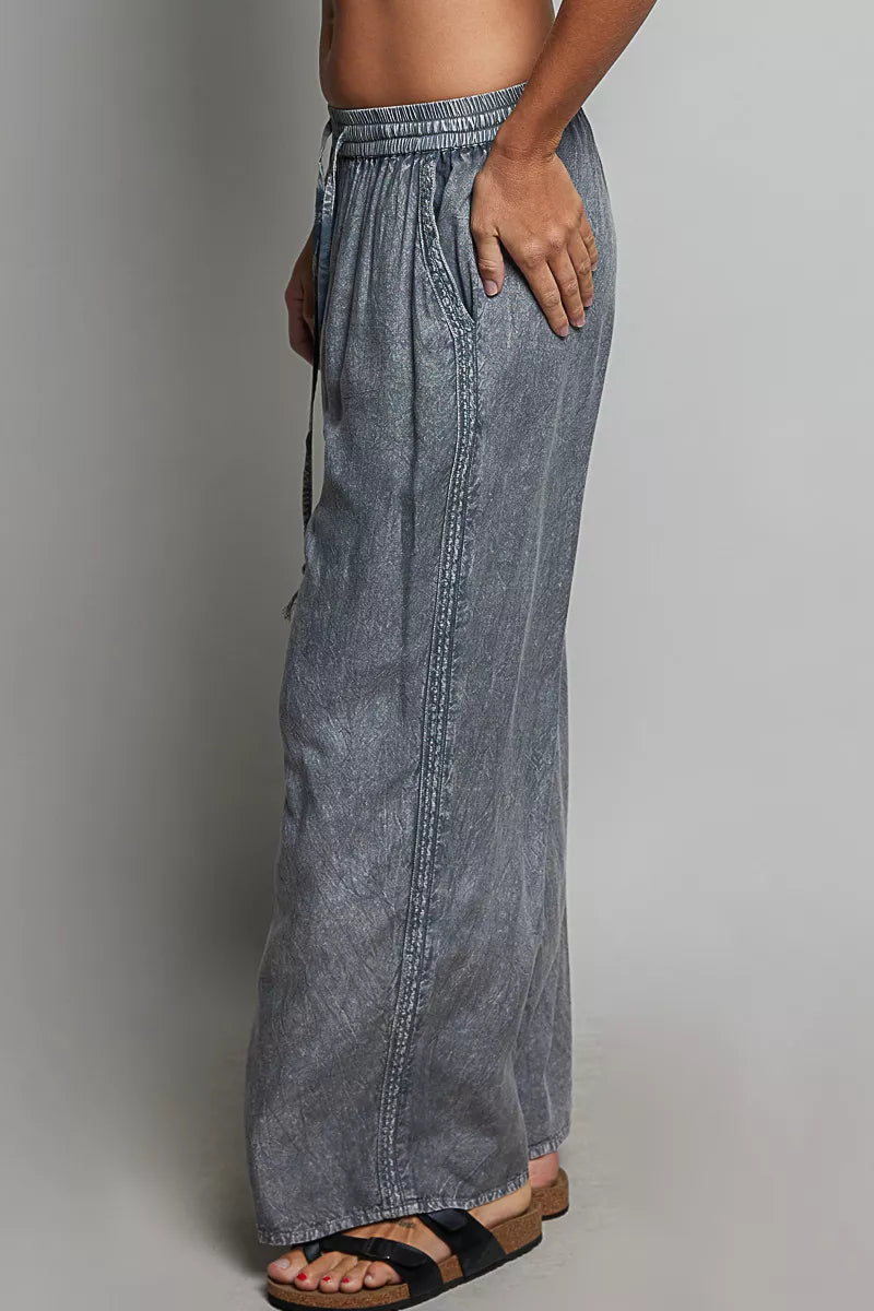 Women's pants – product view 2
