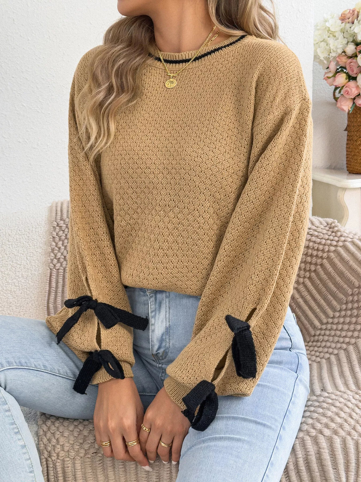 Khaki Color contrast bow-tie sleeve crew neck sweater