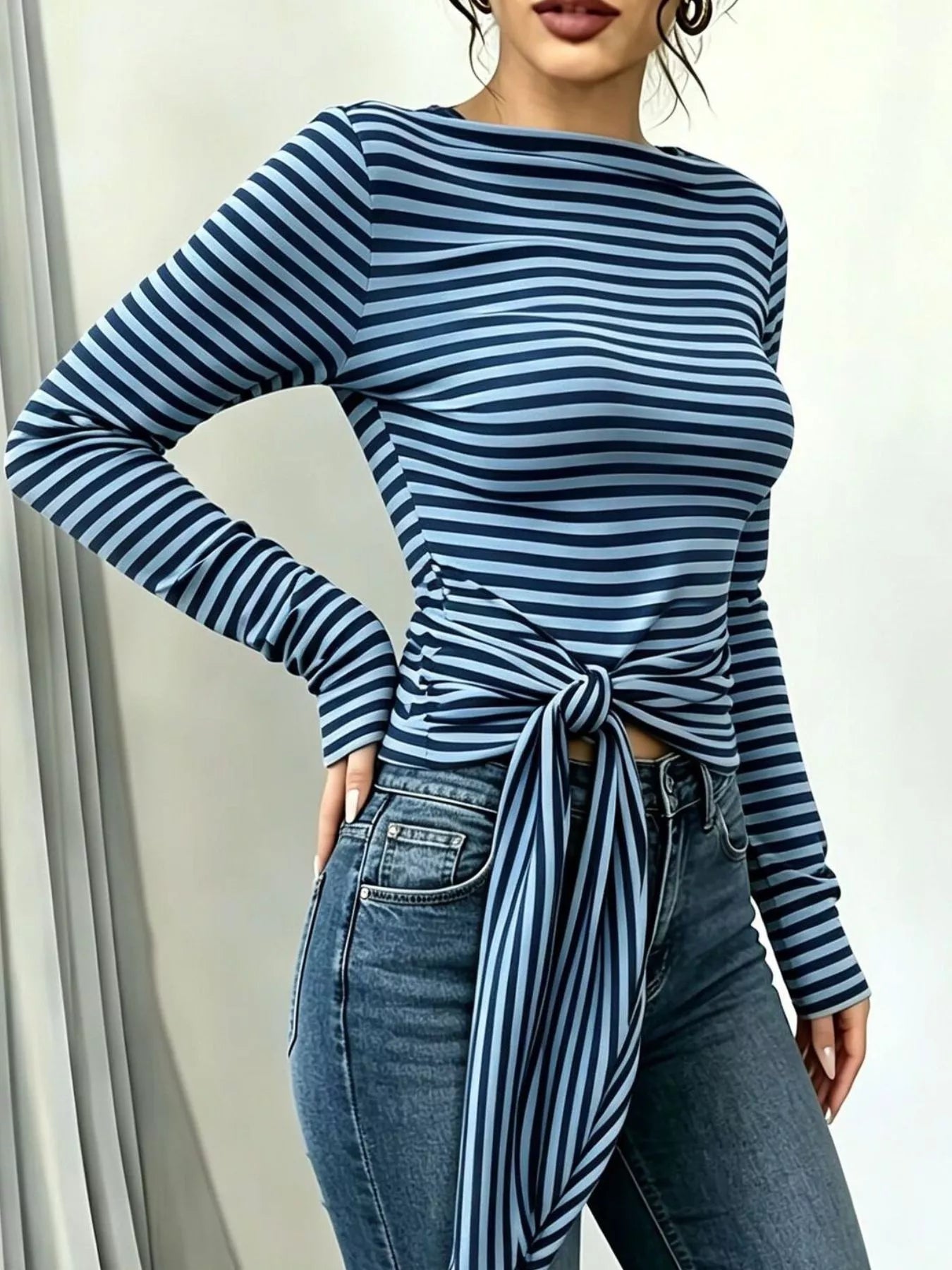Long sleeve striped T-shirt with front tie