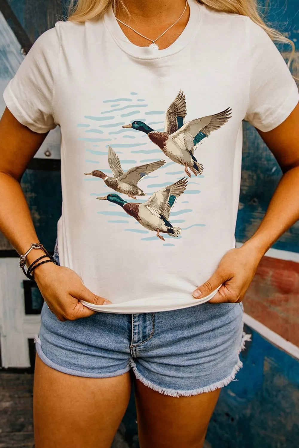 Trendsi Full Size Western Mallard Lake Graphic Casual T‑Shirt Plus Size -
