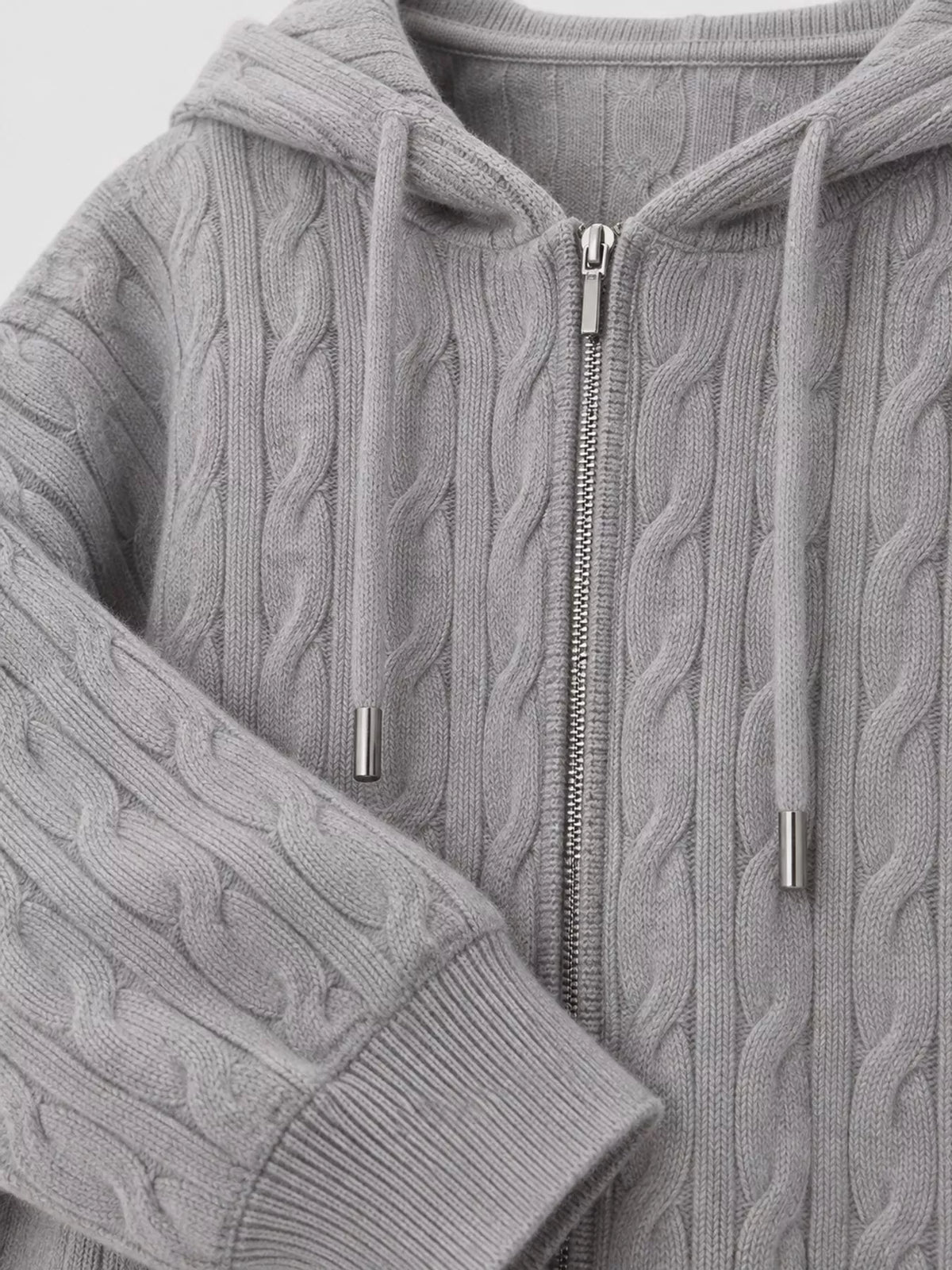 Cable-knit cardigan and pants set, light gray knit detail
