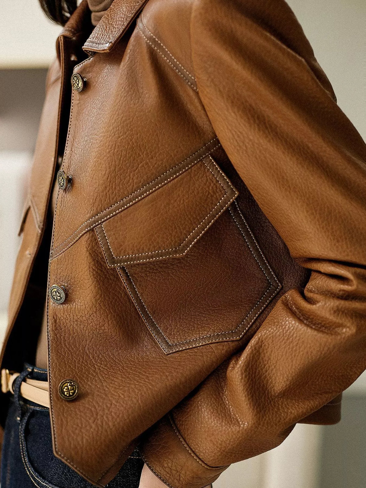 Collared long sleeve jacket, construction and design details