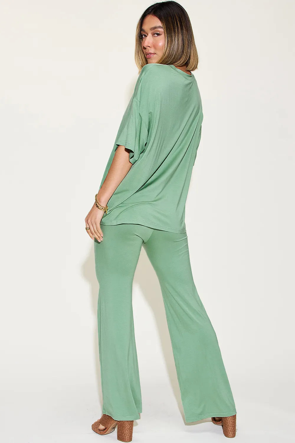 Women's clothing set – product view 3