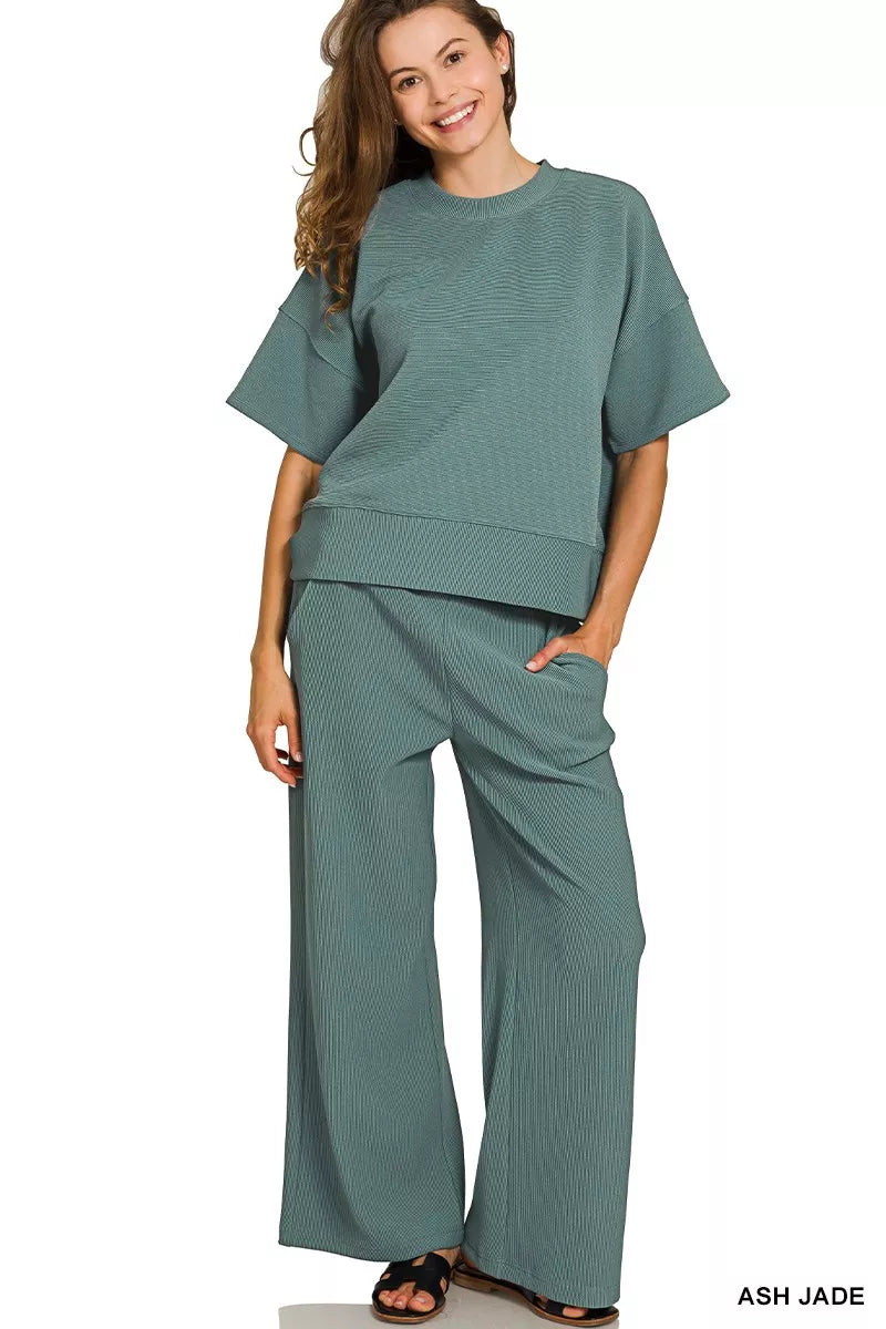 Women's clothing set – product view 1