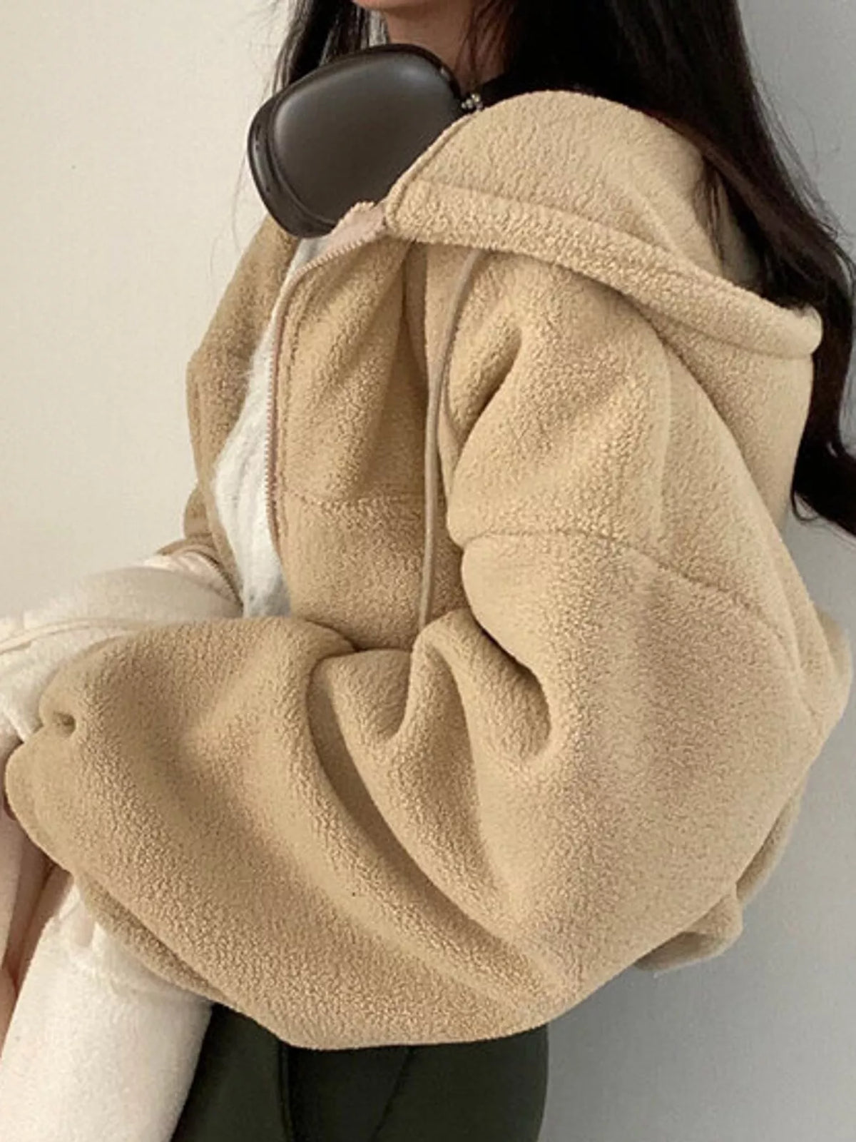 Cropped sherpa hoodie, tan side