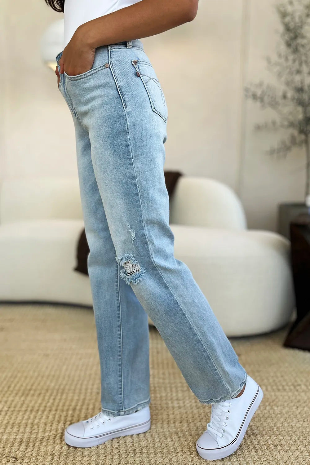 Women's jeans – product view 4