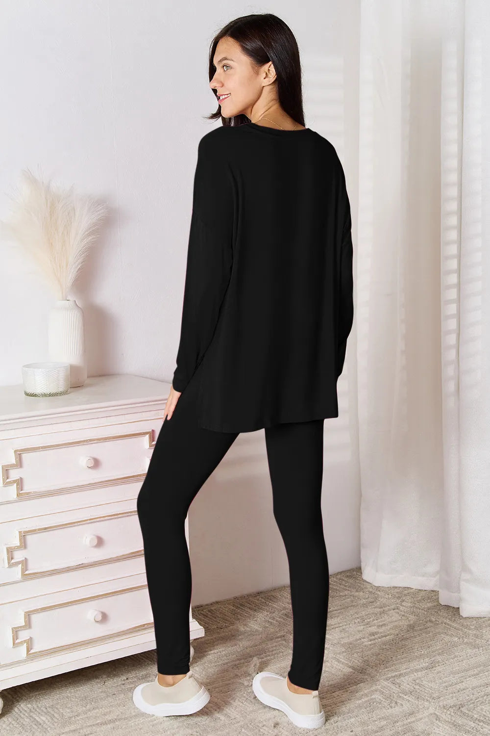 Women's clothing set – product view 6