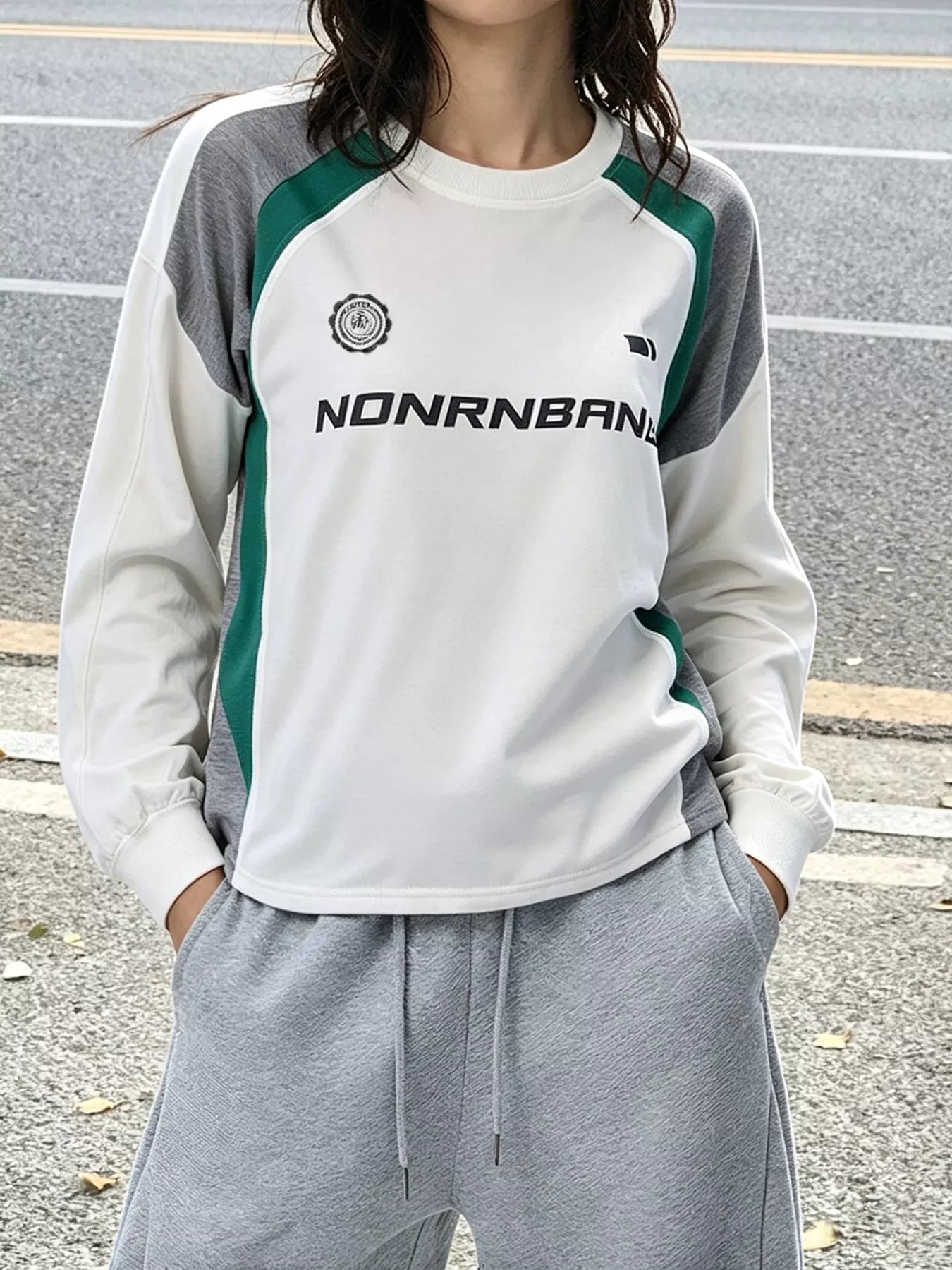 Trendsi Color-Block Raglan Sleeve Sweatshirt -