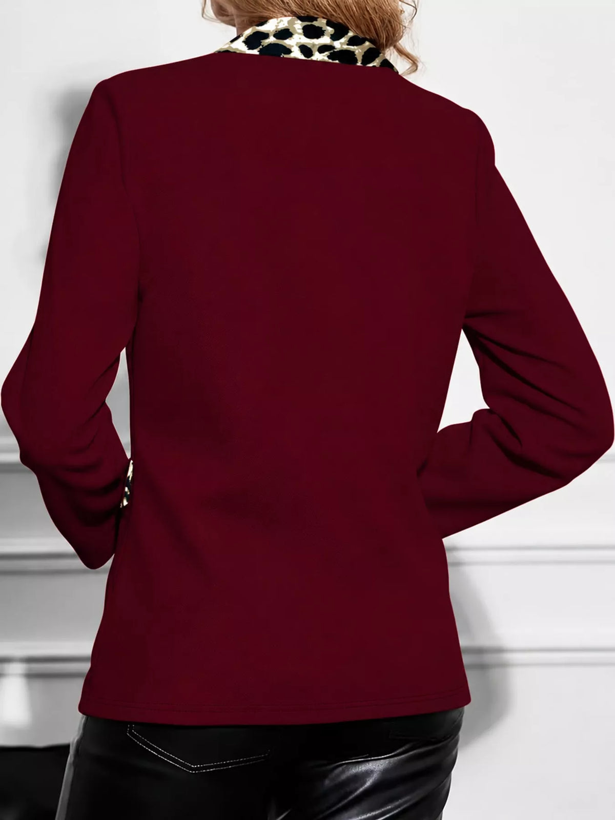 Collared long sleeve blazer, back view