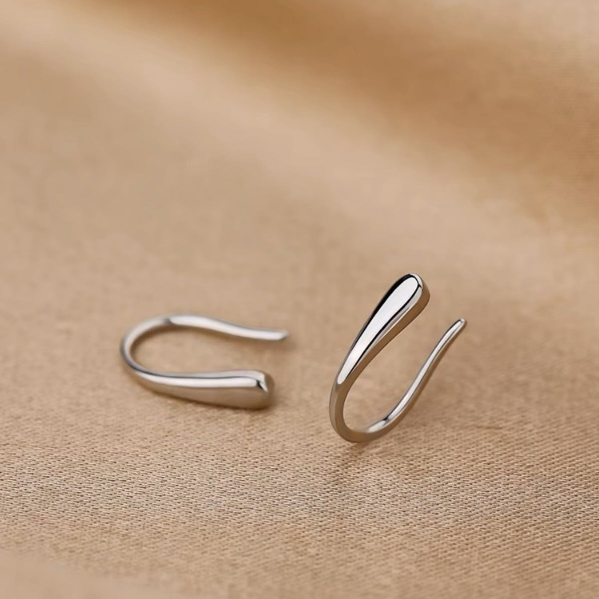 Trendsi 925 Sterling Silver U Shaped Earrings -