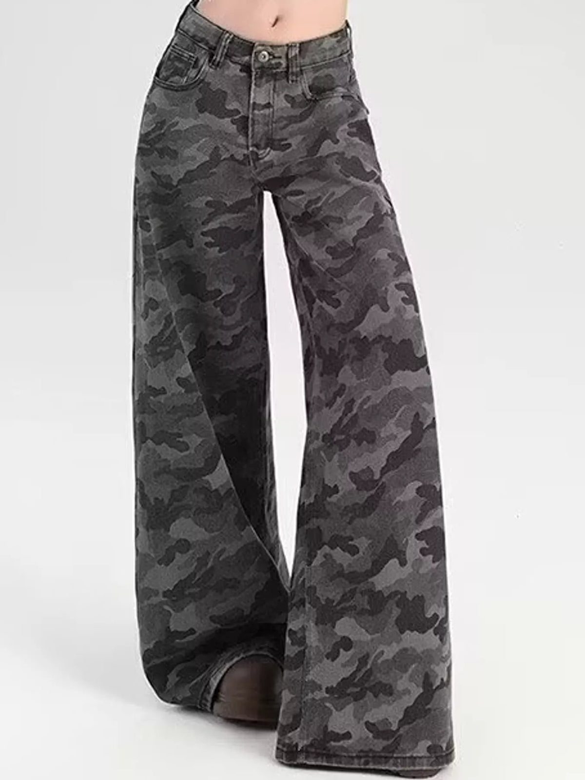 Camouflage jeans, gray camouflage front