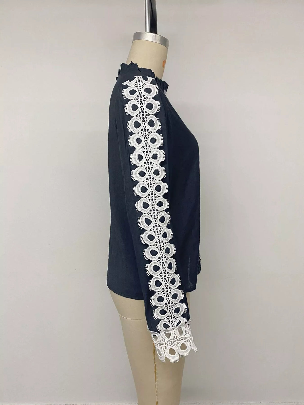 Trendsi Lace Trim Long Sleeves Blouse -