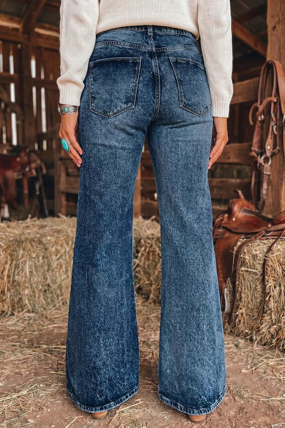 Trendsi Acid Wash Pocket Detail Flare Jeans -