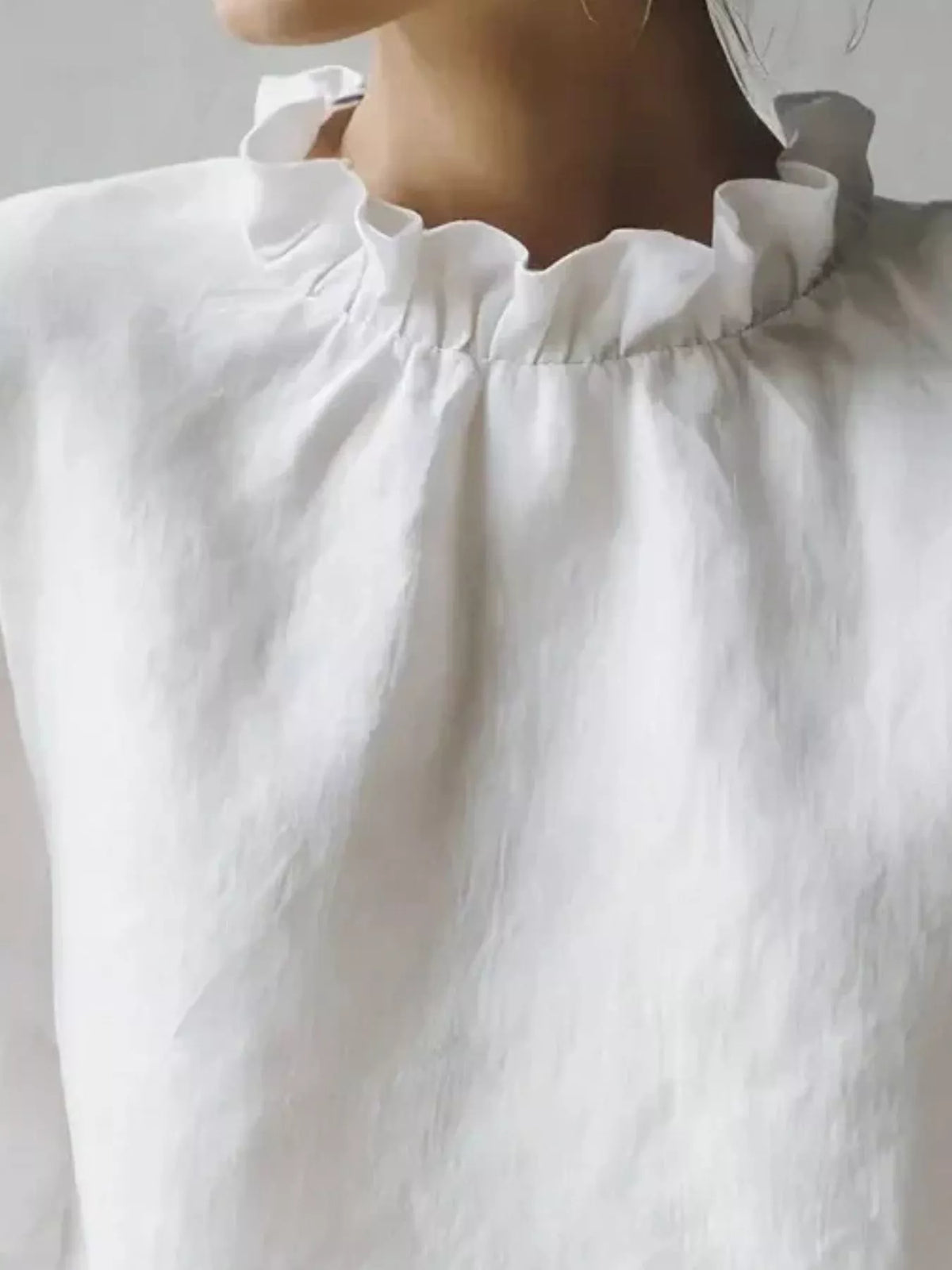 White Ruffle-Neck Short Sleeve Blouse, neckline detail