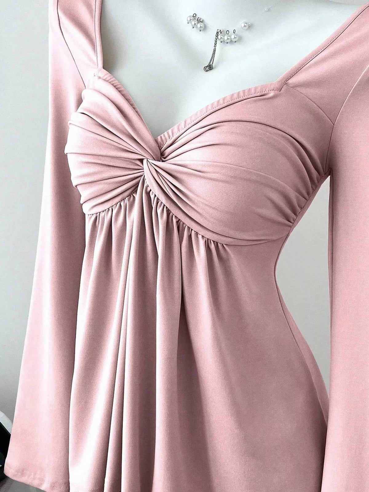 Long-sleeve T-shirt, garment detail