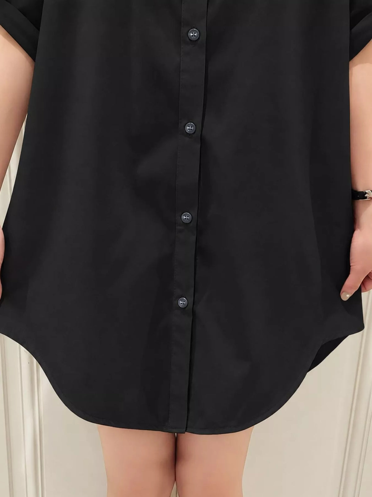 Button-Down Shirt with Roll-Up Sleeves — construction details