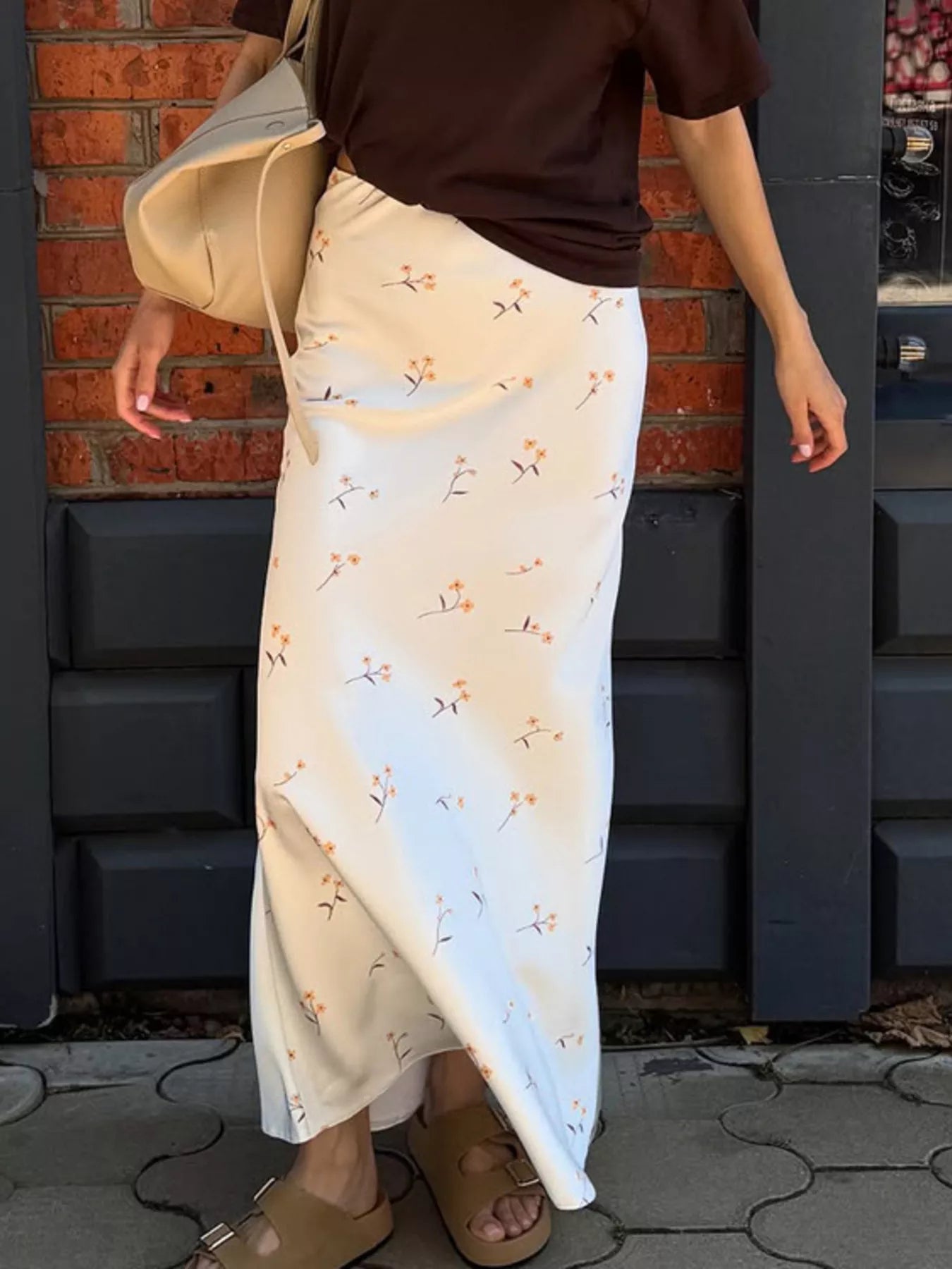 Trendsi Floral Print Satin Skirt -