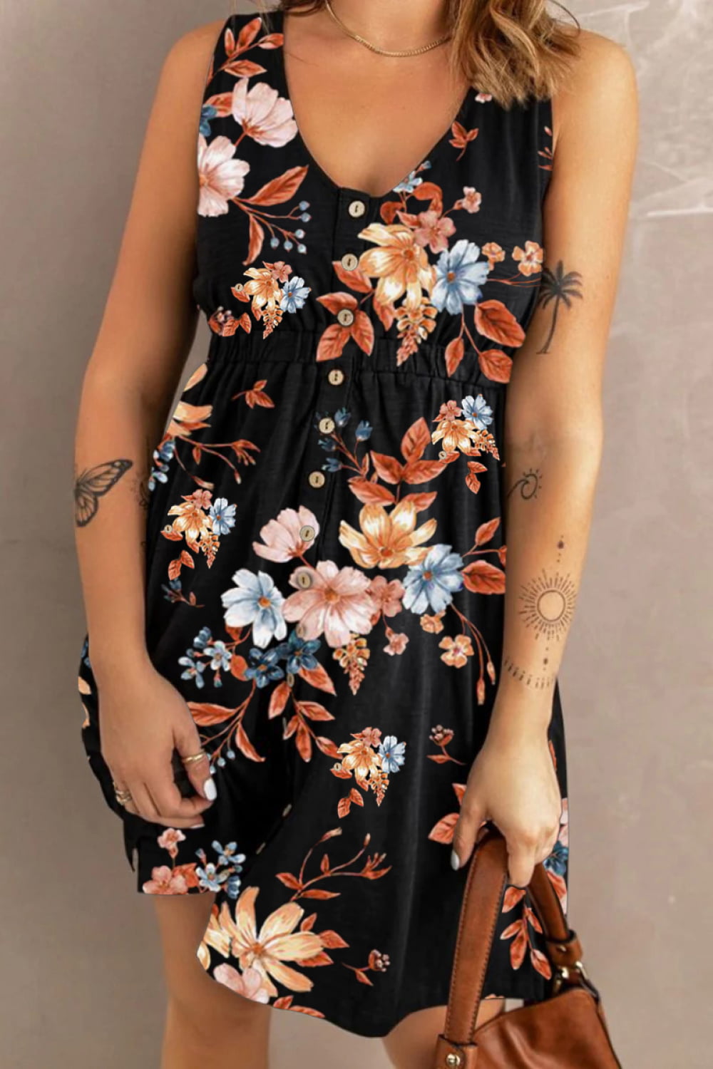 Women's apparel – product view 19