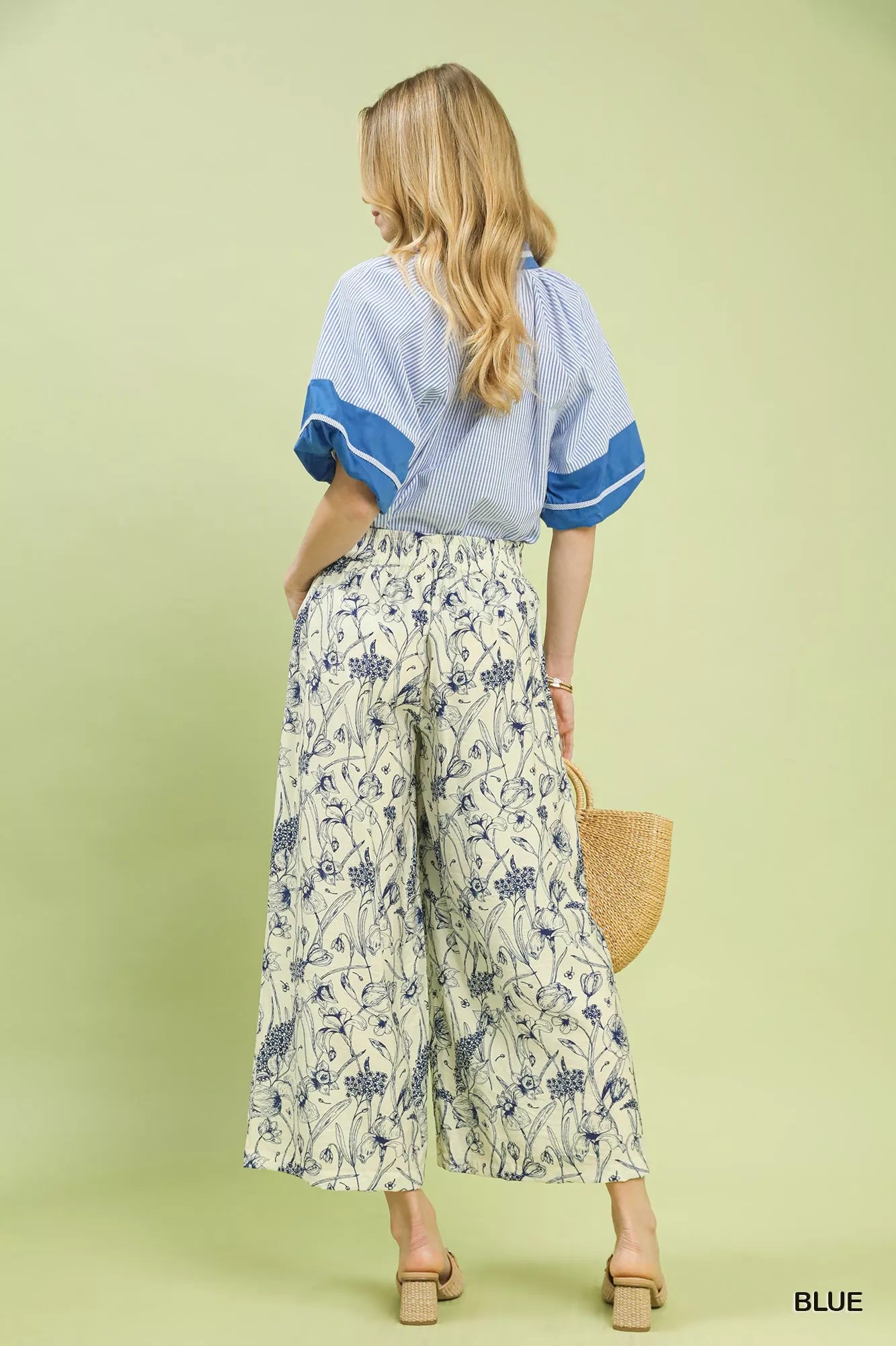 Women's pants – product view 3