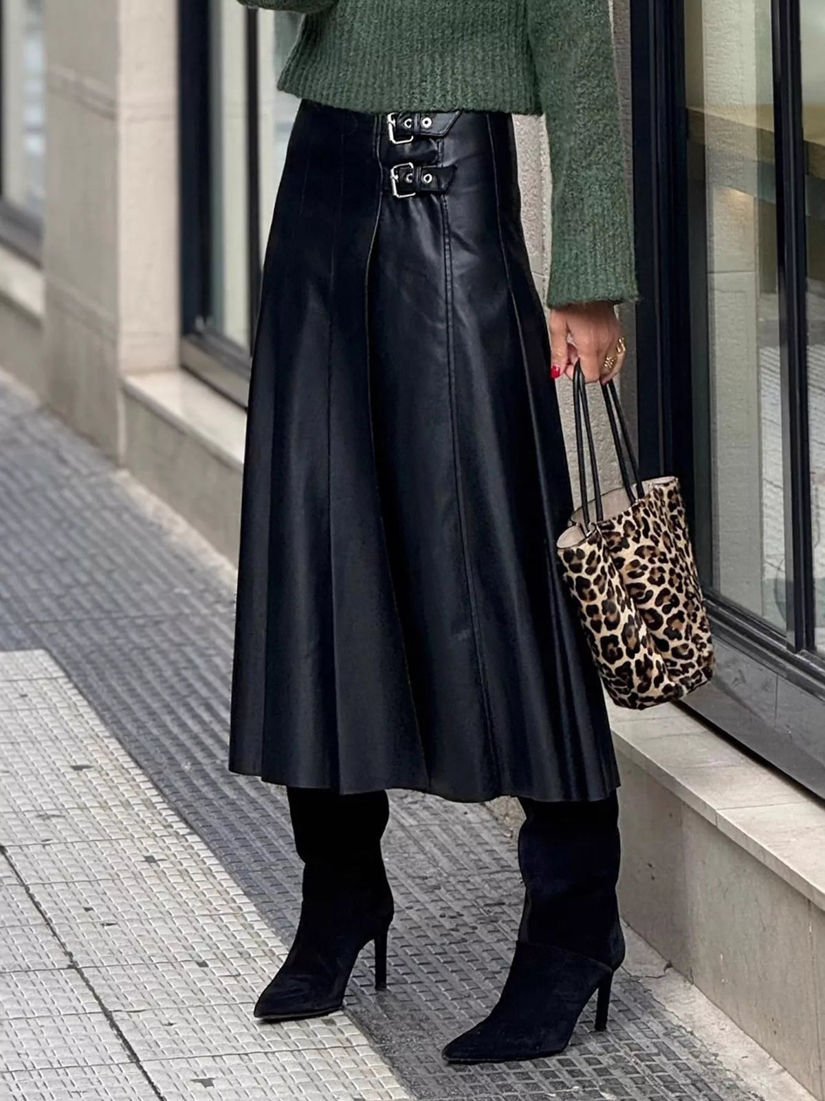 Buckle-detail faux-leather midi skirt — black front