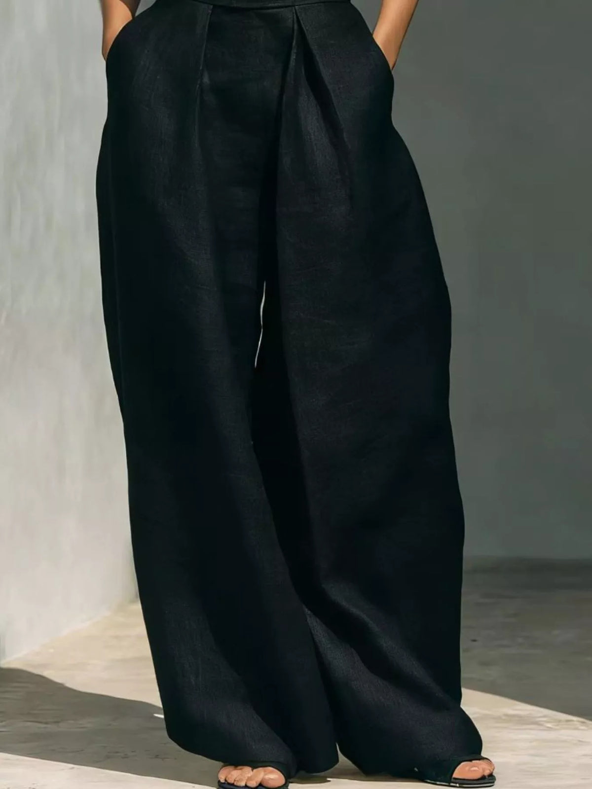 Turtleneck sleeveless top and wide-leg pants set