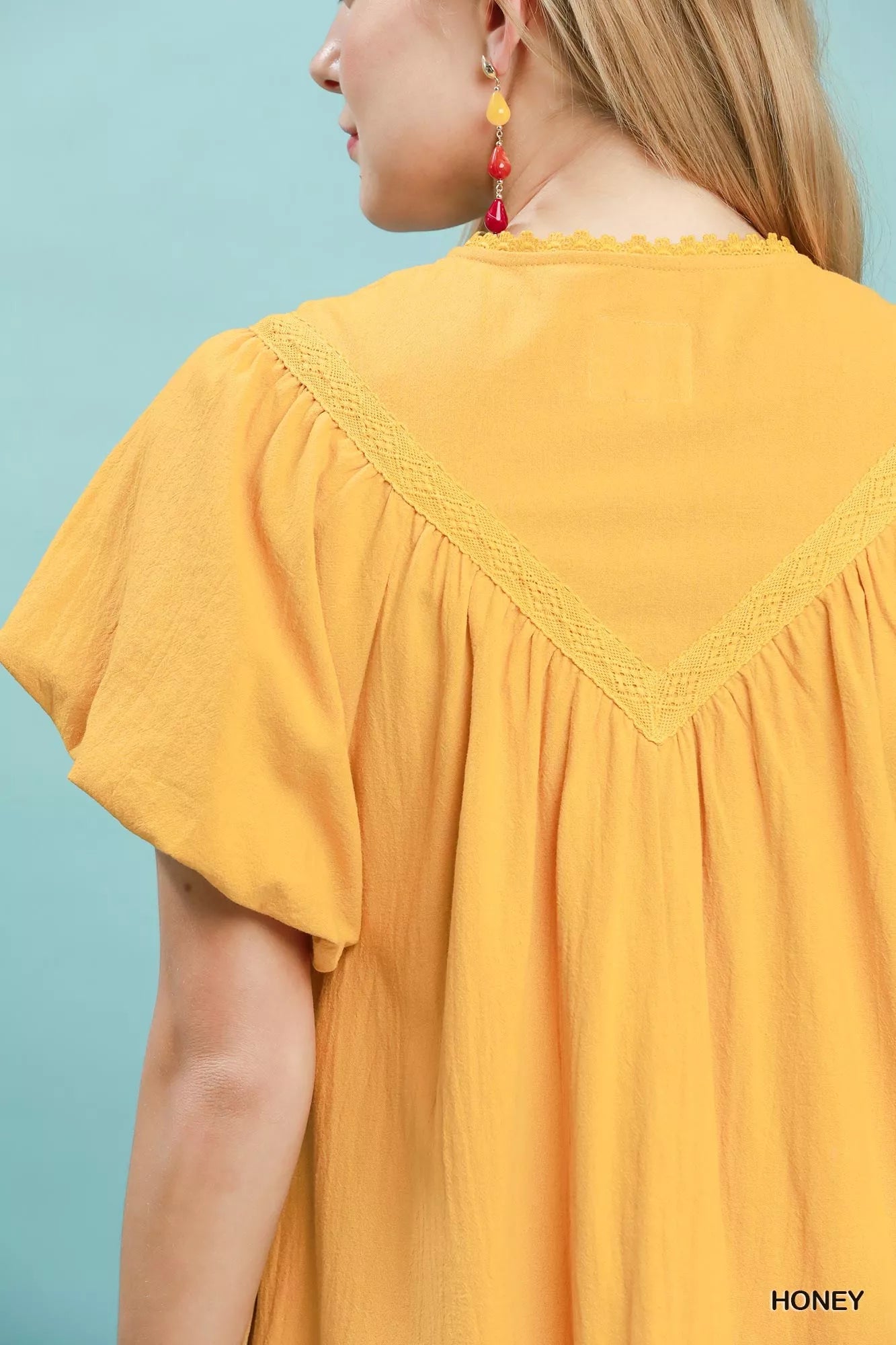 Women's apparel – product view 5