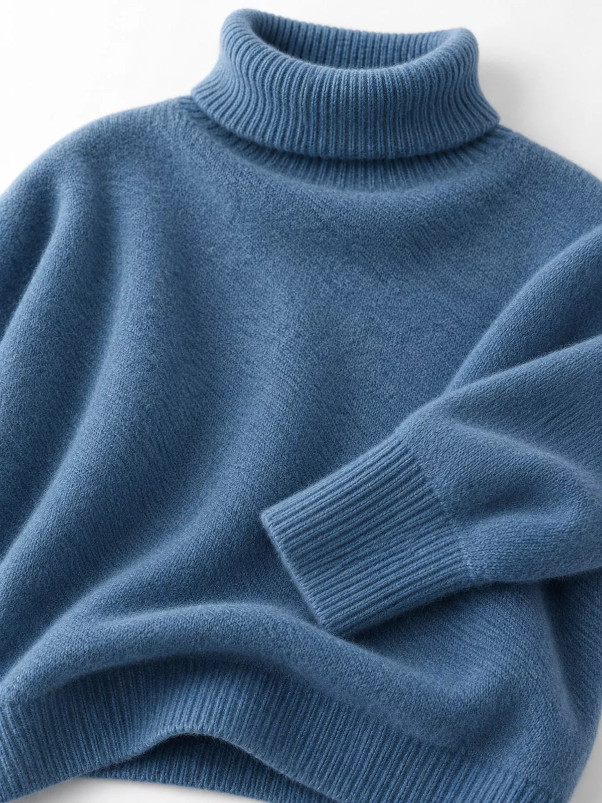 Turtleneck sweater, blue knit detail
